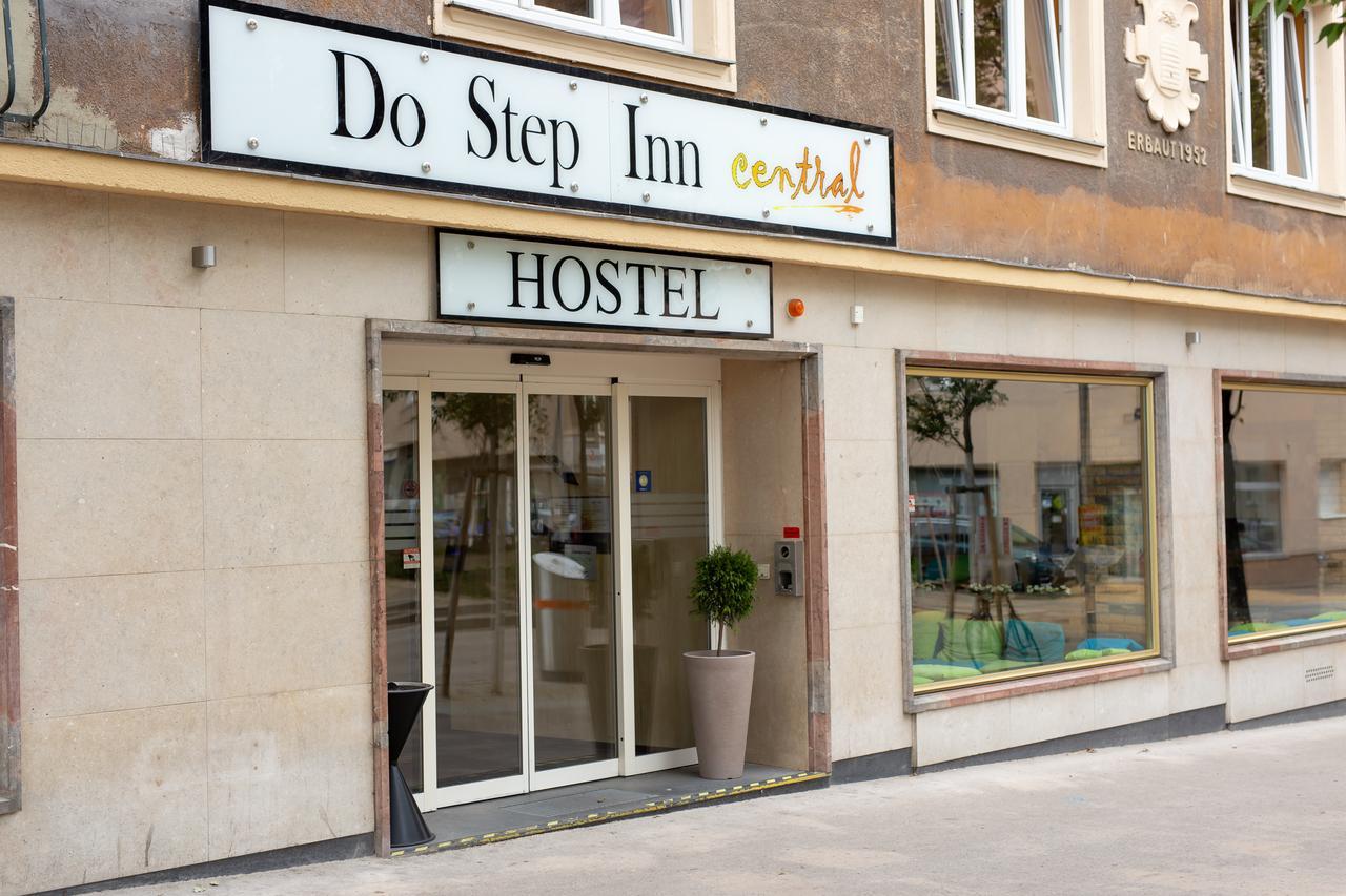 Do Step Inn Central - Self-Service-Hostel Vienna Esterno foto